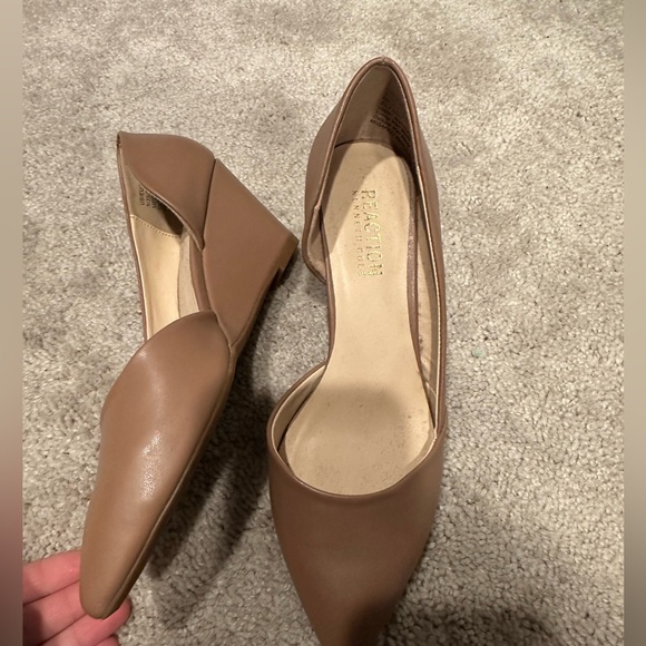 Kenneth Cole Leather Wedges - Picture 4 of 10